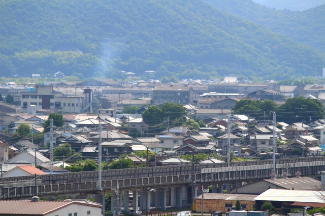 都内の空き地は路線価や公示価格、実勢価格など何を目安に価値を決める？