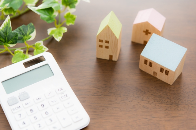 不動産を売却したら翌年に申告して税金を納める必要がある？